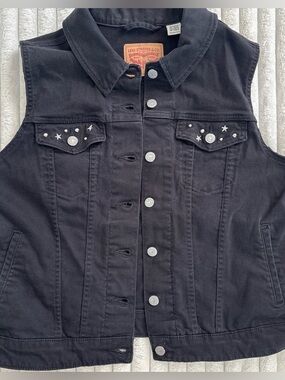 Levi's Black Denim Vest Women's 1X Star Studded Trucker Jacket Western Biker